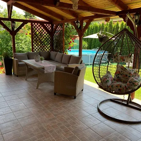 Eszter Holiday home Balatonkeresztur