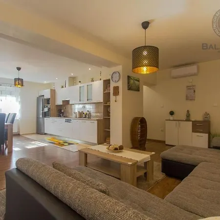 Ferienhaus Eszter Balatonkeresztúr