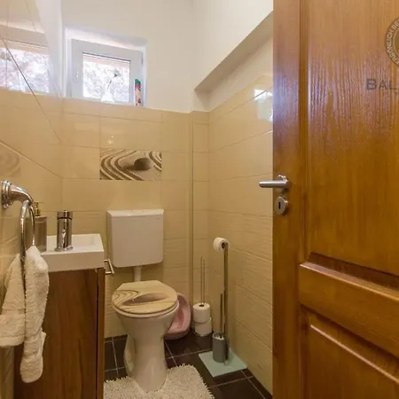 Eszter Balatonkeresztúr