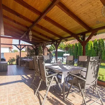Holiday home Eszter Balatonkeresztur