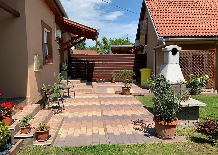 Eszter Semesterbostad Balatonkeresztúr