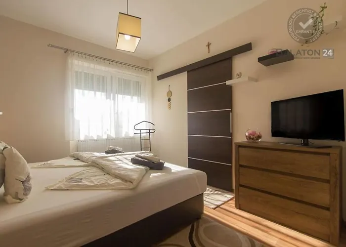 Eszter Semesterbostad