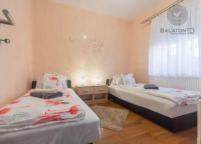 Eszter Semesterbostad