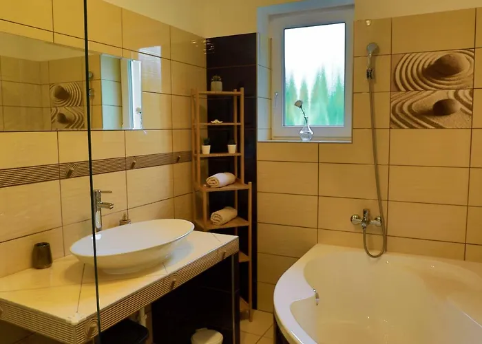 Nyaraló Eszter Balatonkeresztúr